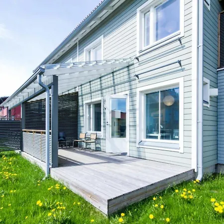 Apartment Spacious For 8 With Sauna