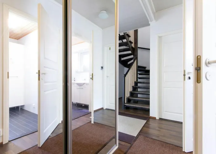 Spacious For 8 With Sauna 公寓 *