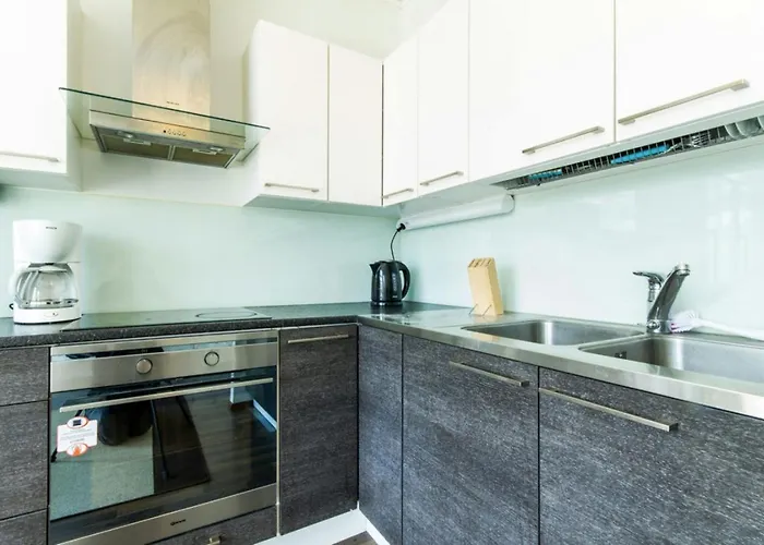 Spacious For 8 With Sauna דירה קראבה